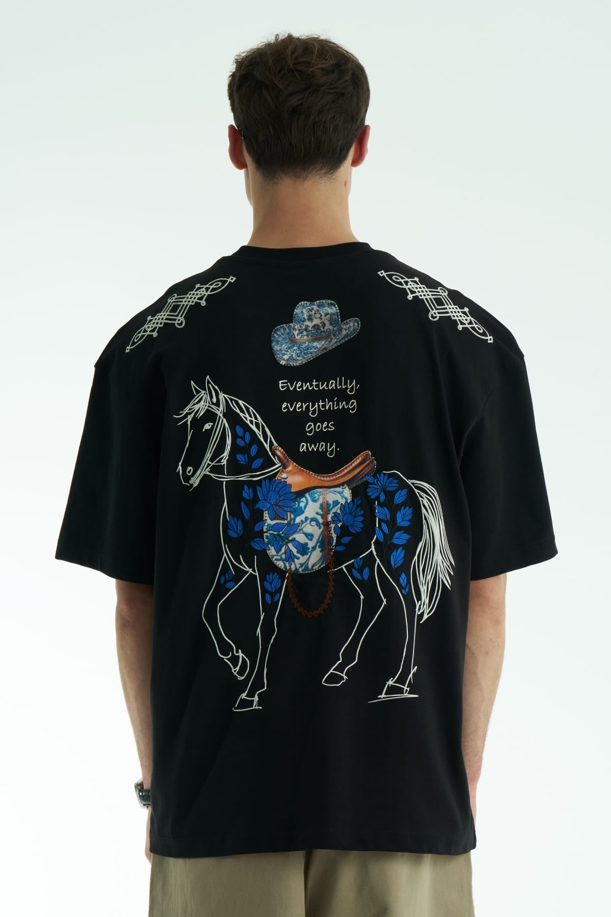 At Aplike Detaylı Siyah Oversize Tshirt 5054
