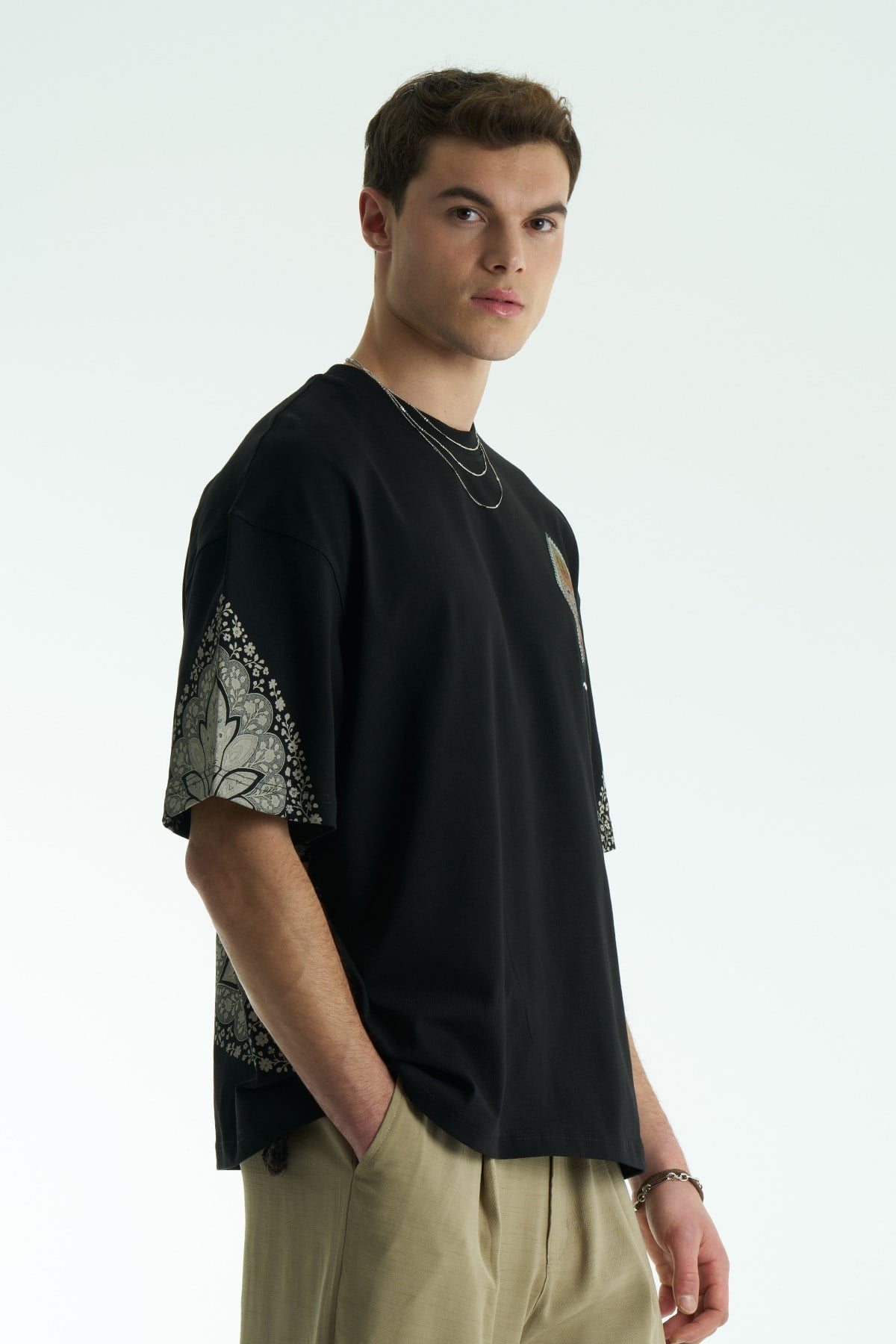 Pano Baskılı Siyah Oversize Tshirt 5071