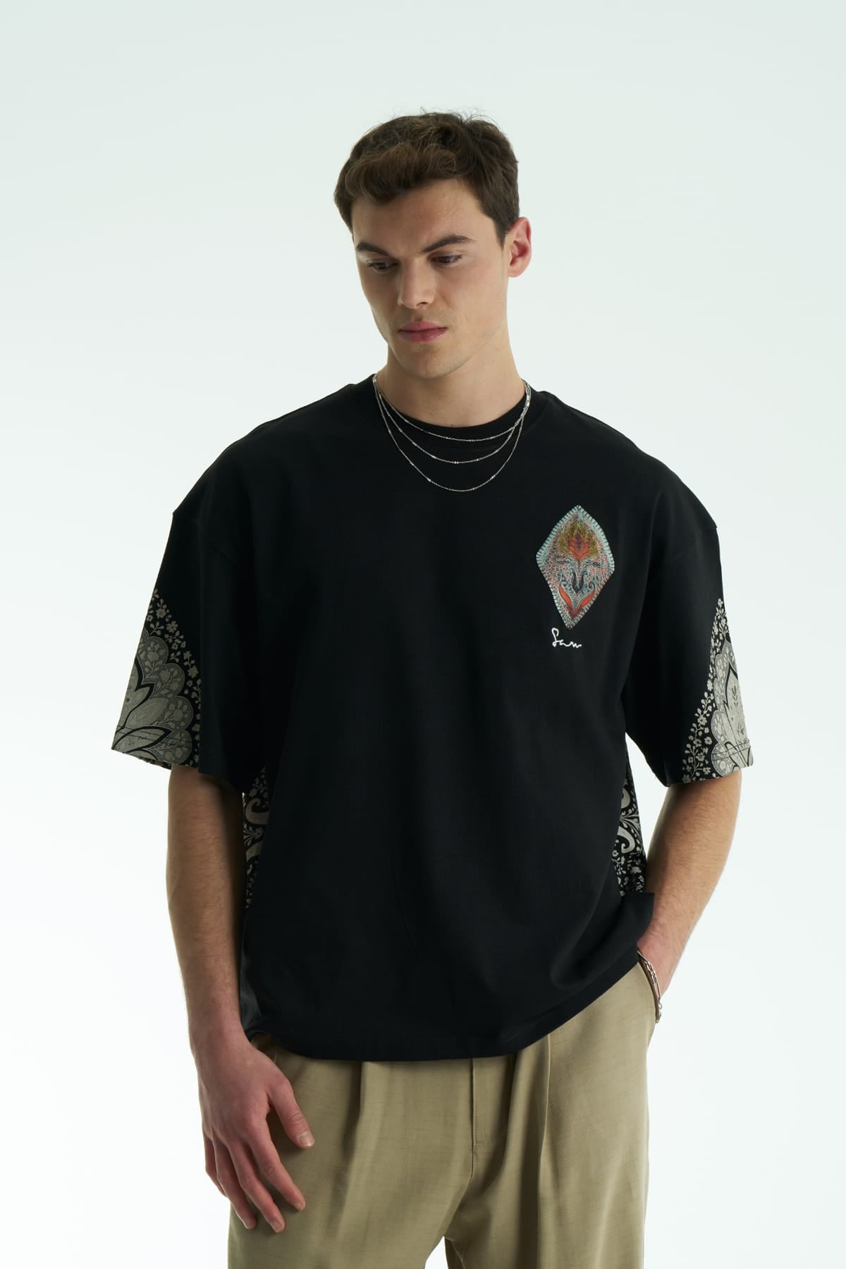 Pano Baskılı Siyah Oversize Tshirt 5071