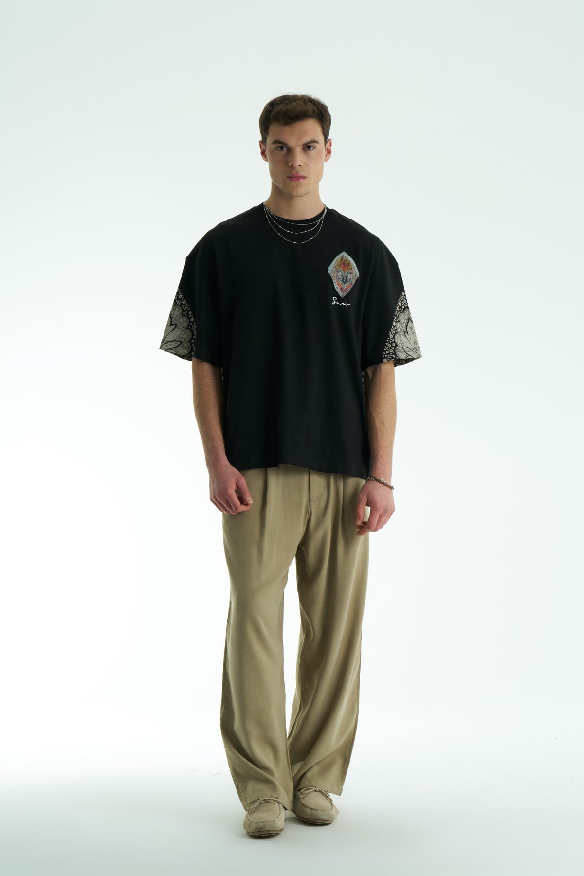 Pano Baskılı Siyah Oversize Tshirt 5071