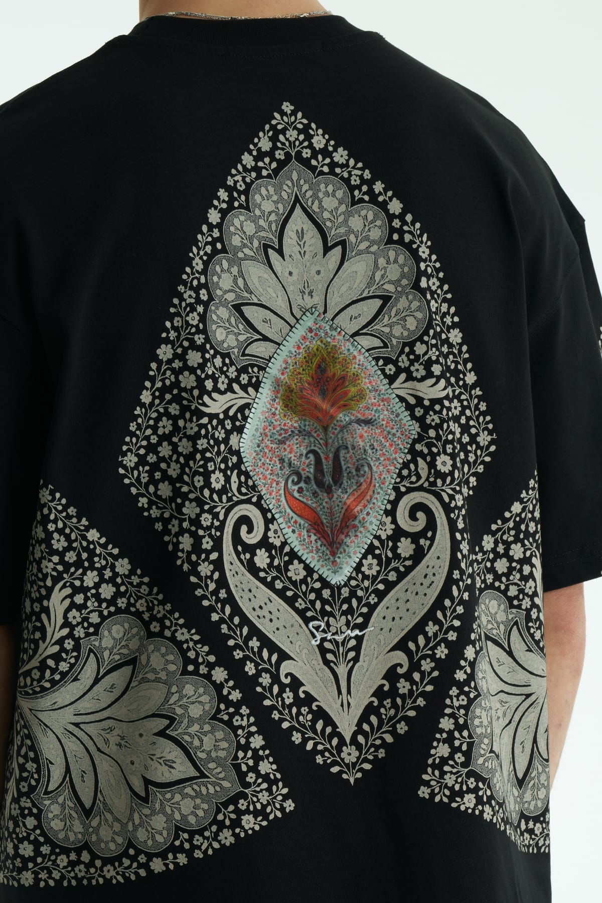 Pano Baskılı Siyah Oversize Tshirt 5071