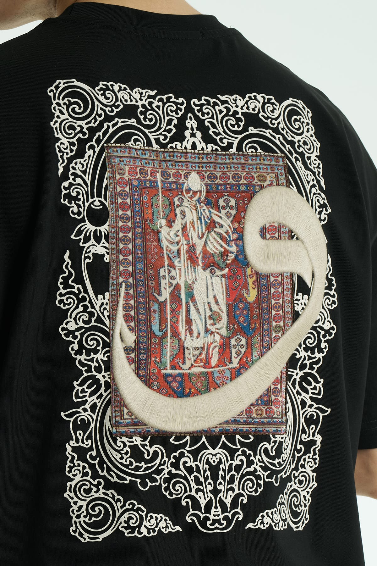 Yüksek Baskılı Eva Nakışlı Siayh Oversize Tshirt 5105