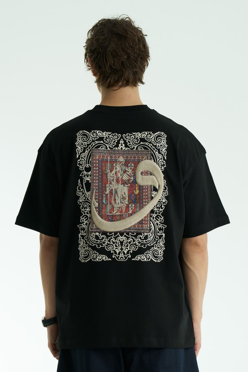 Yüksek Baskılı Eva Nakışlı Siayh Oversize Tshirt 5105