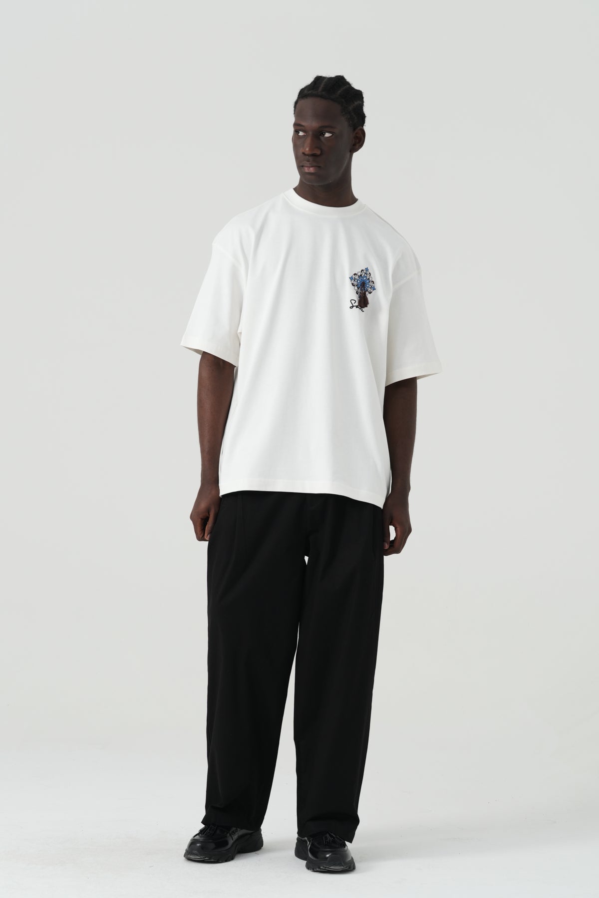 At Aplikeli Ekru Oversize Tshirt 5117