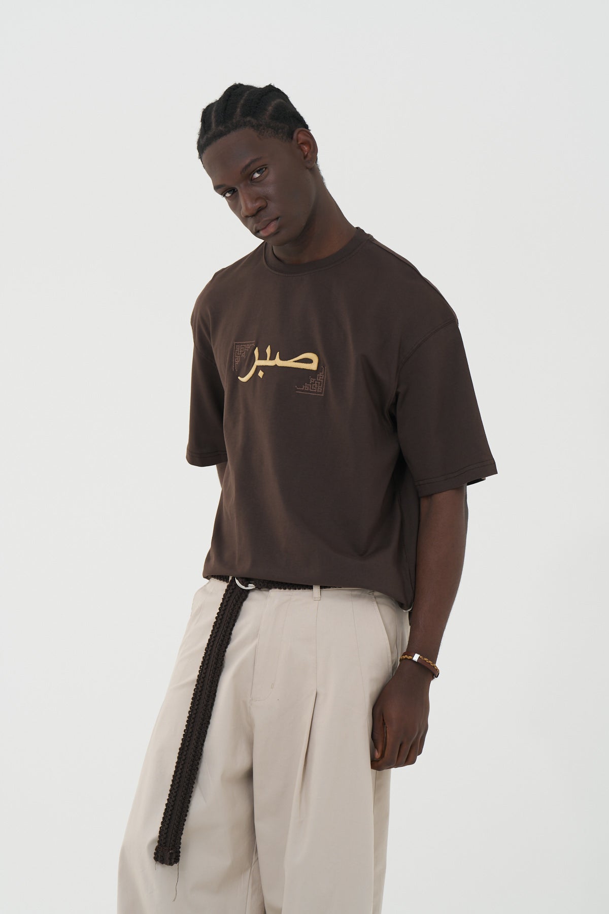 Arapça Baskı ve Nakışlı Kahve Oversize Tshirt 5129