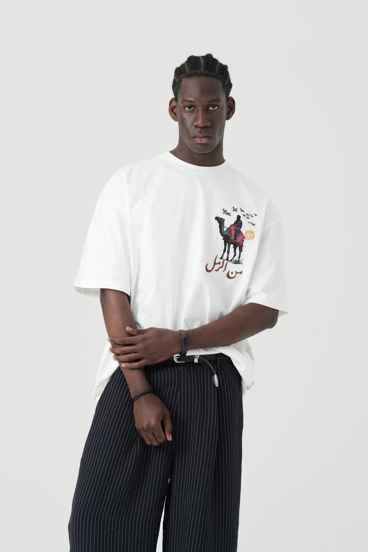 Deve Nakışlı Ekru Oversize Tshirt 5154