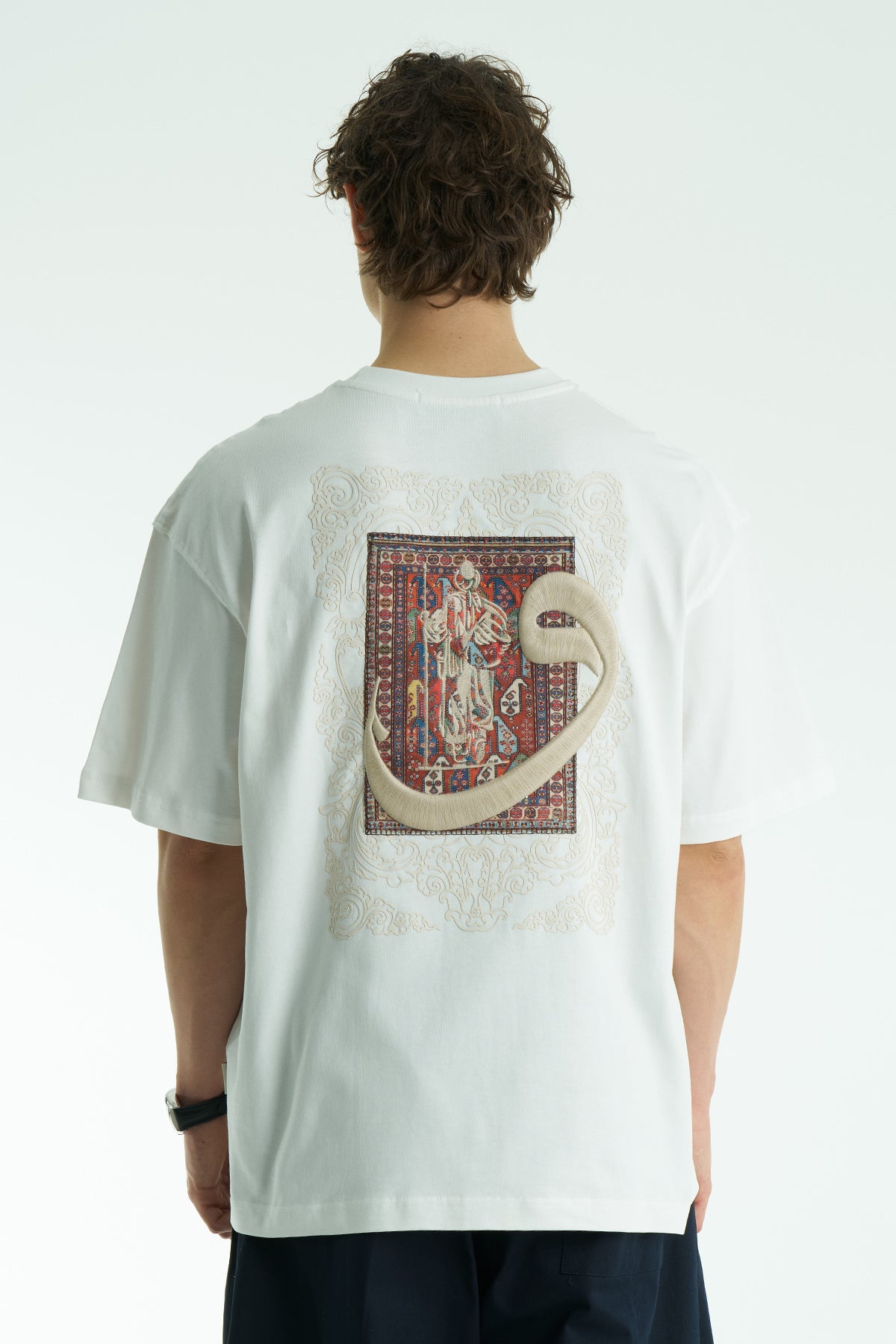 Yüksek Baskılı Eva Nakışlı Ekru Oversize Tshirt 5105